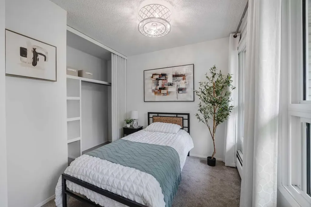 3615A 49 Street NW Calgary AB T3A 2L8
