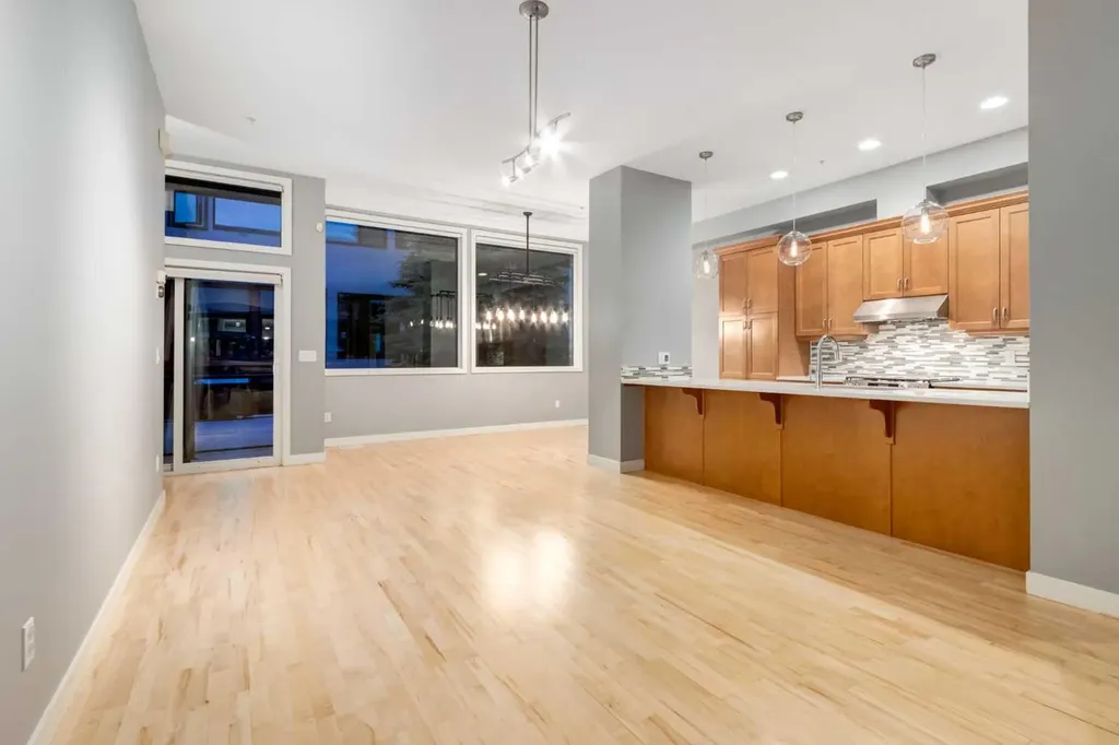 1720 12 Street SW Calgary AB T2T3M9