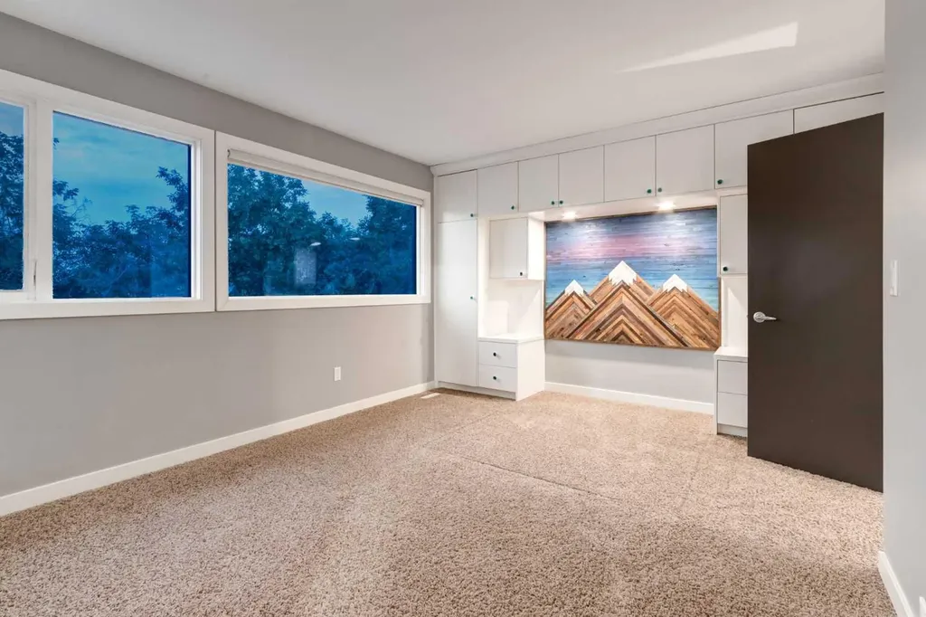 1720 12 Street SW Calgary AB T2T3M9