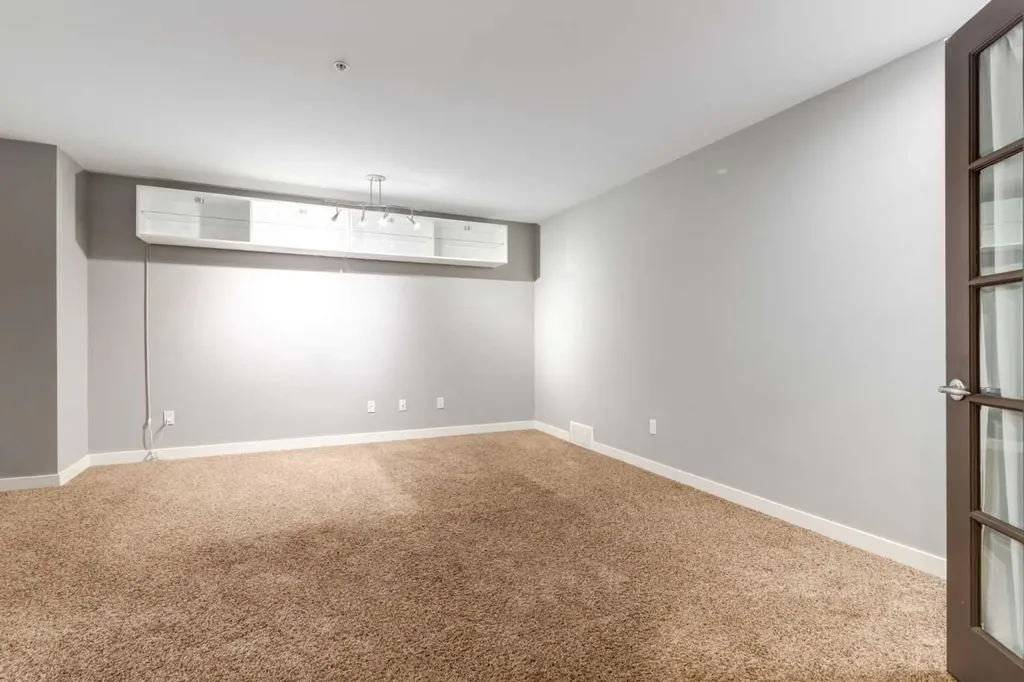 1720 12 Street SW Calgary AB T2T3M9