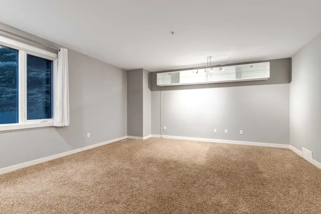 1720 12 Street SW Calgary AB T2T3M9