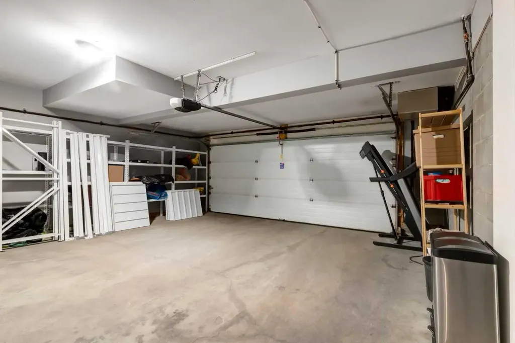 1720 12 Street SW Calgary AB T2T3M9