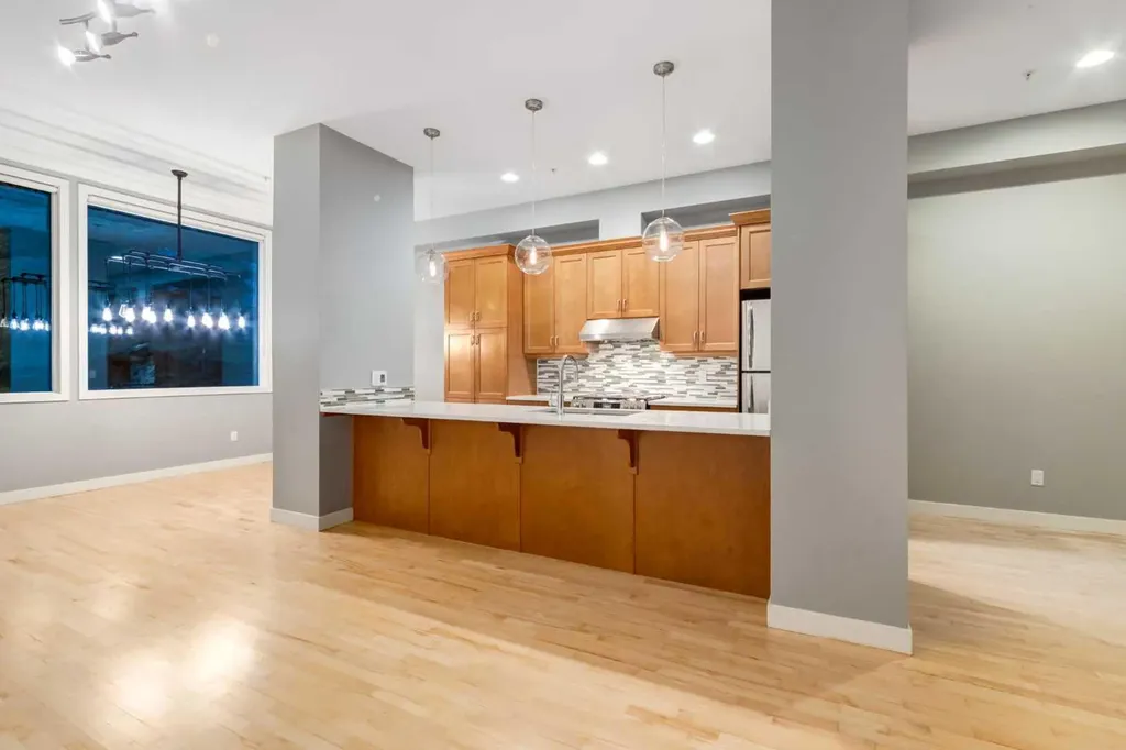 1720 12 Street SW Calgary AB T2T3M9