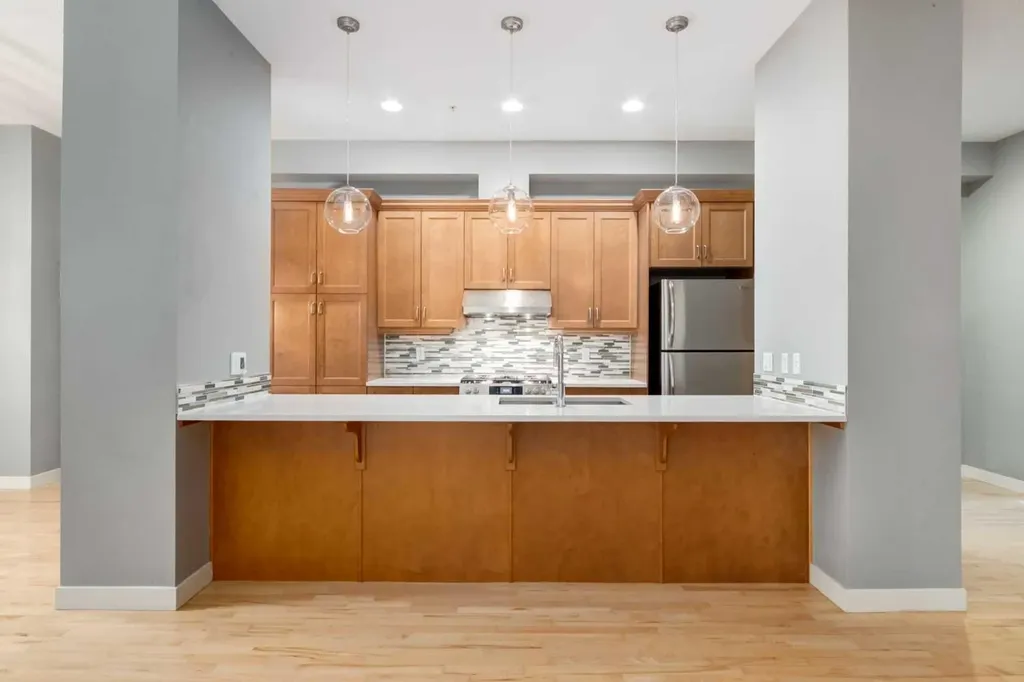 1720 12 Street SW Calgary AB T2T3M9