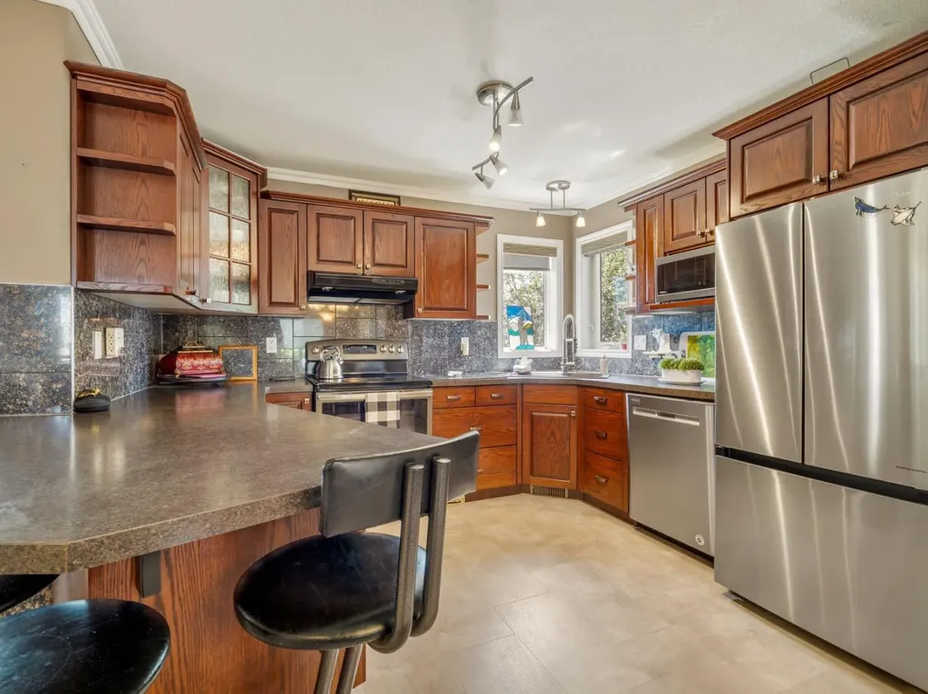 219 Falcon Ridge Way W Rural Lethbridge County AB T1J 5R8