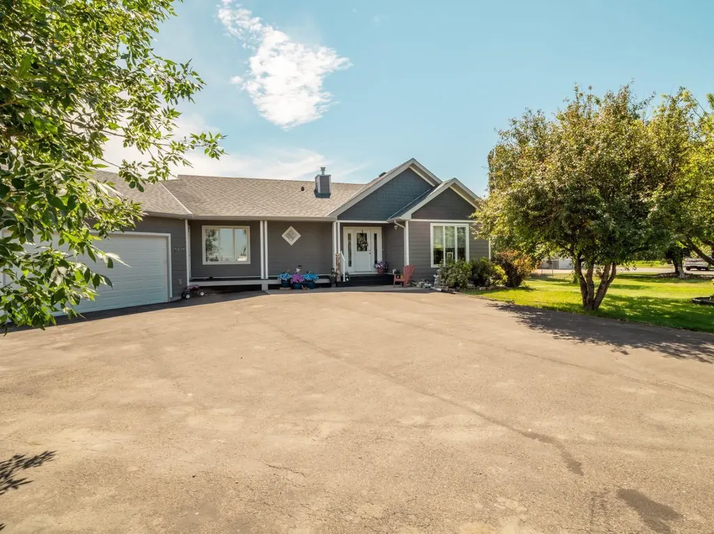 219 Falcon Ridge Way W Rural Lethbridge County AB T1J 5R8
