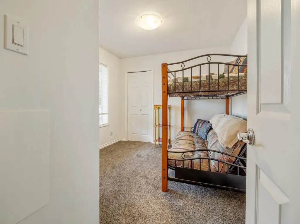 219 Falcon Ridge Way W Rural Lethbridge County AB T1J 5R8