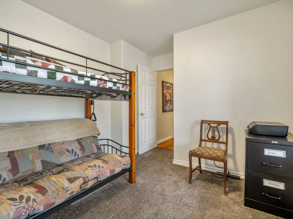 219 Falcon Ridge Way W Rural Lethbridge County AB T1J 5R8
