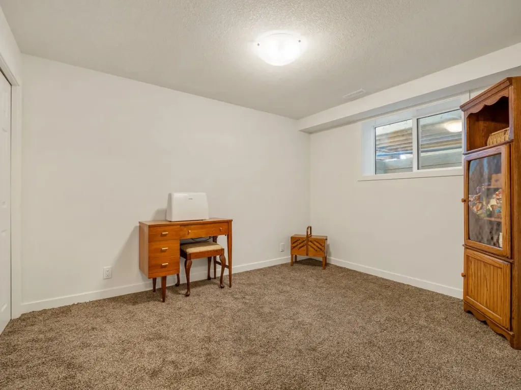 219 Falcon Ridge Way W Rural Lethbridge County AB T1J 5R8