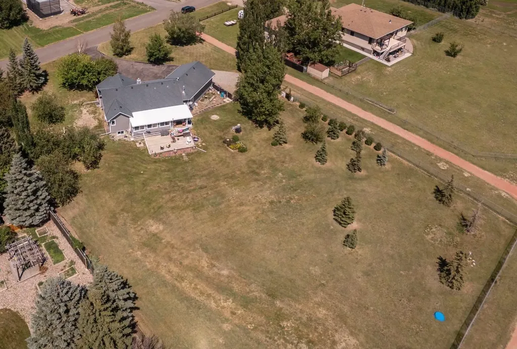 219 Falcon Ridge Way W Rural Lethbridge County AB T1J 5R8