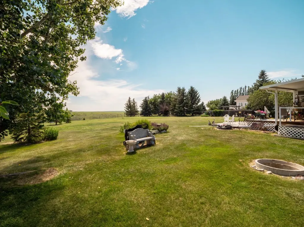219 Falcon Ridge Way W Rural Lethbridge County AB T1J 5R8