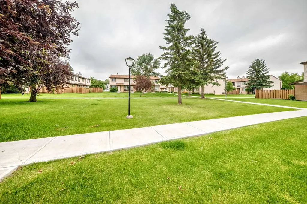 2727 Rundleson Road NE Calgary AB T1Y 3Z3