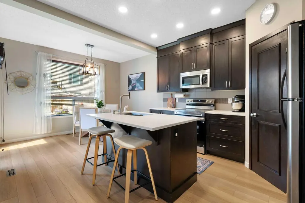 1258 New Brighton Drive SE Calgary AB T2Z 0W3