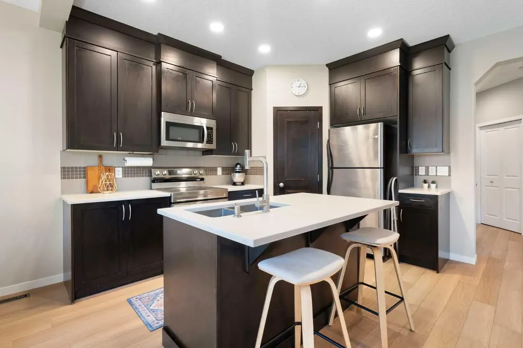 1258 New Brighton Drive SE Calgary AB T2Z 0W3