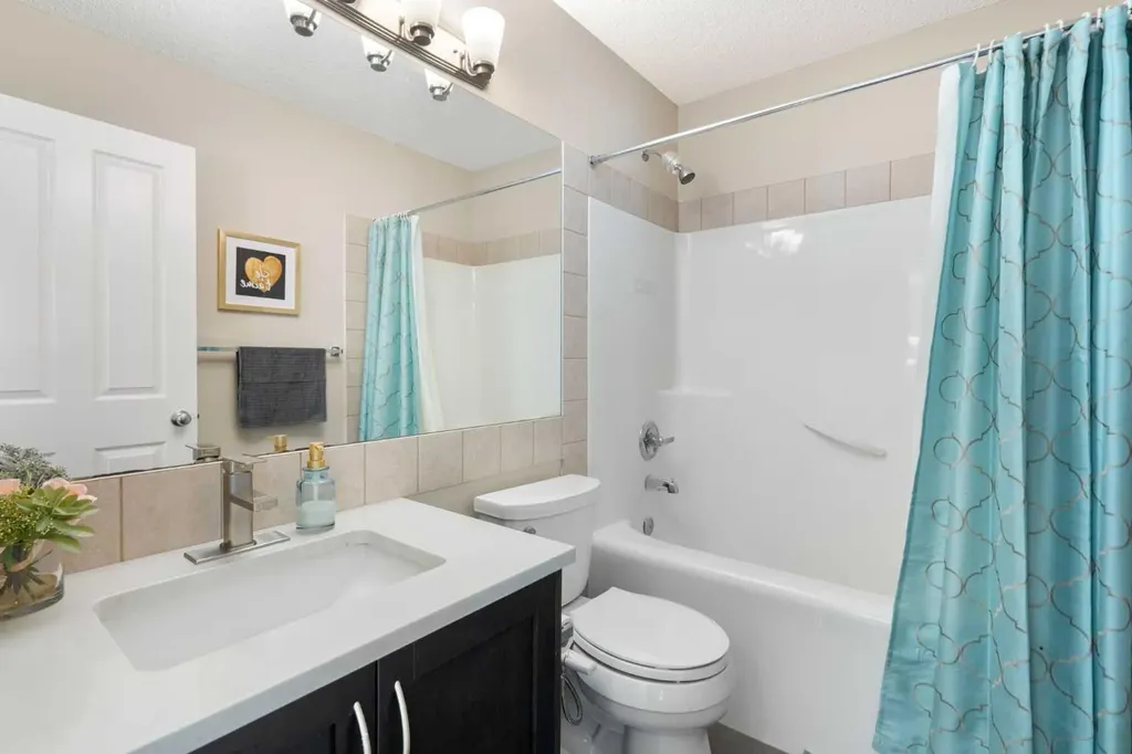 1258 New Brighton Drive SE Calgary AB T2Z 0W3