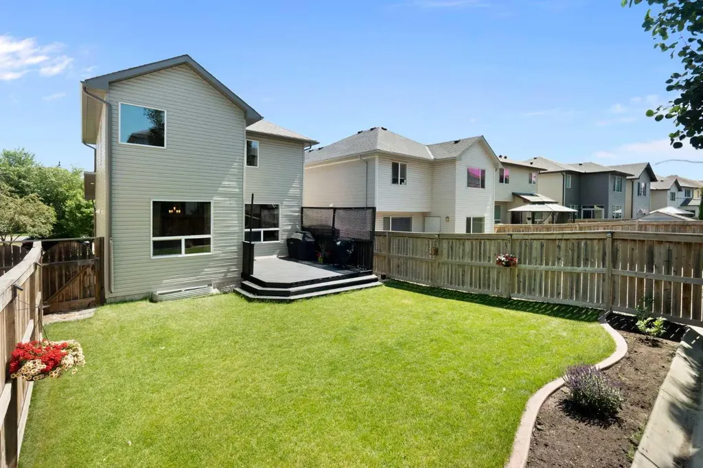 1258 New Brighton Drive SE Calgary AB T2Z 0W3