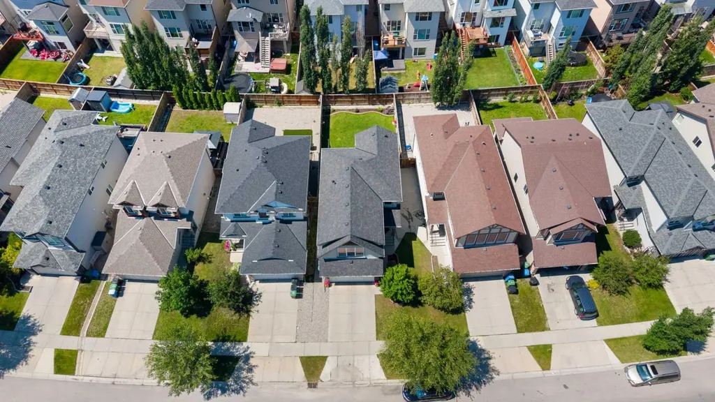 1258 New Brighton Drive SE Calgary AB T2Z 0W3