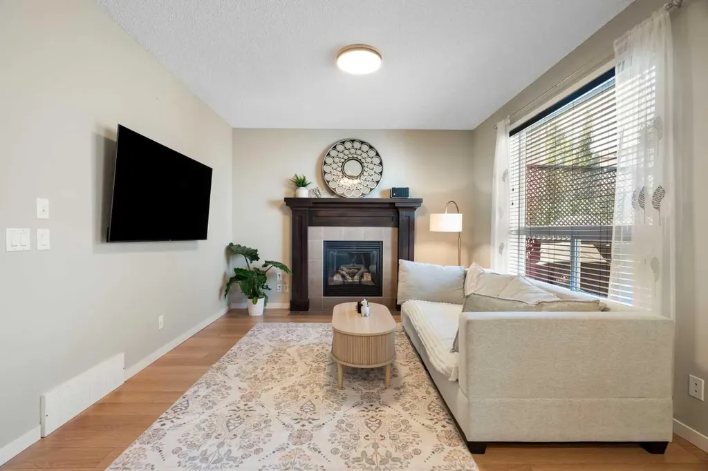 1258 New Brighton Drive SE Calgary AB T2Z 0W3