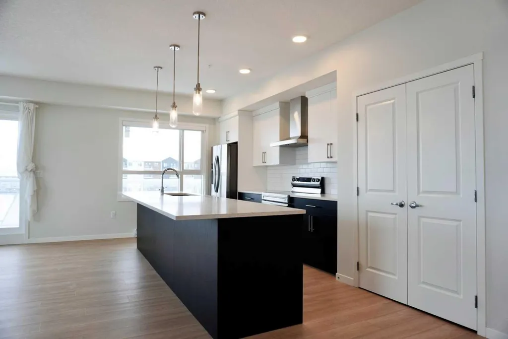 80 Carrington Plaza NW Calgary AB T3P 1X6