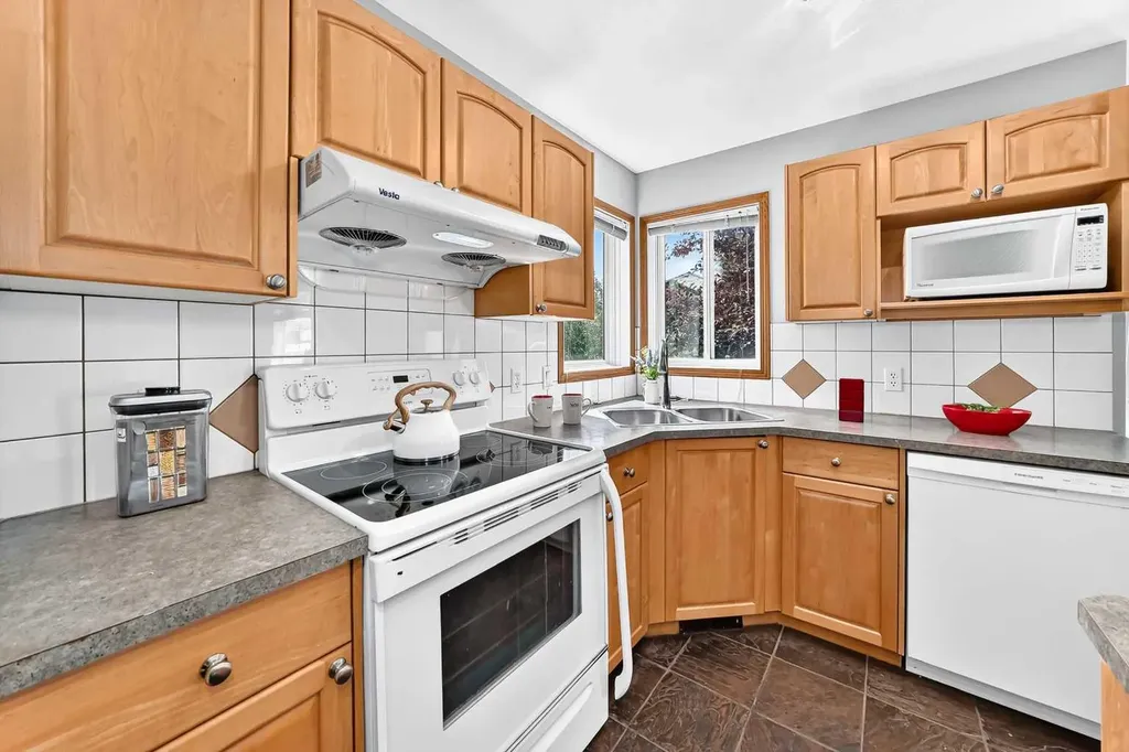 801 Panorama Hills Drive NW Calgary AB t3k4x4