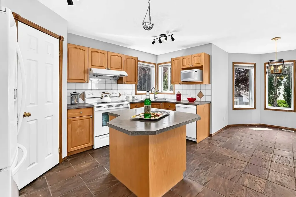 801 Panorama Hills Drive NW Calgary AB t3k4x4