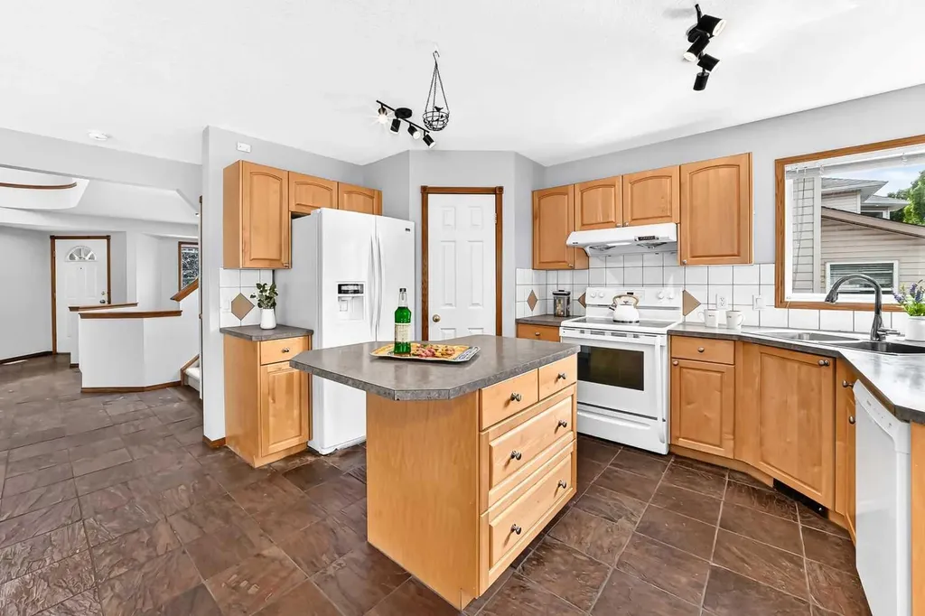 801 Panorama Hills Drive NW Calgary AB t3k4x4