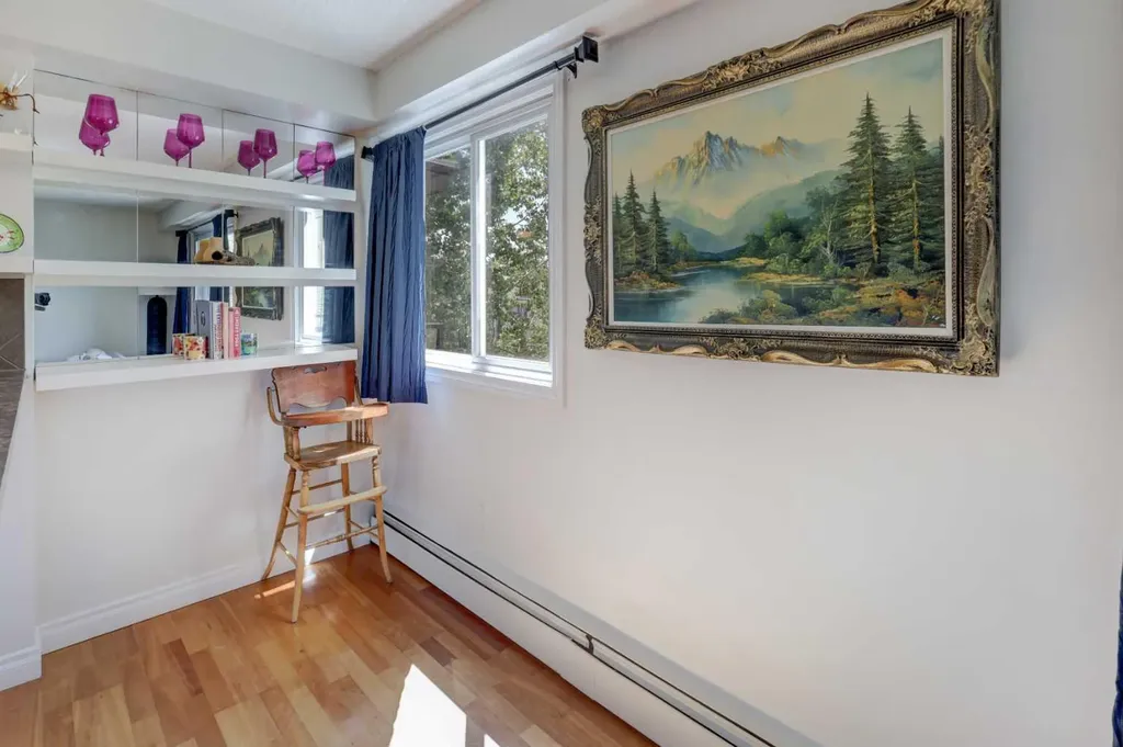2308 17b Street SW Calgary AB T2T 4S8