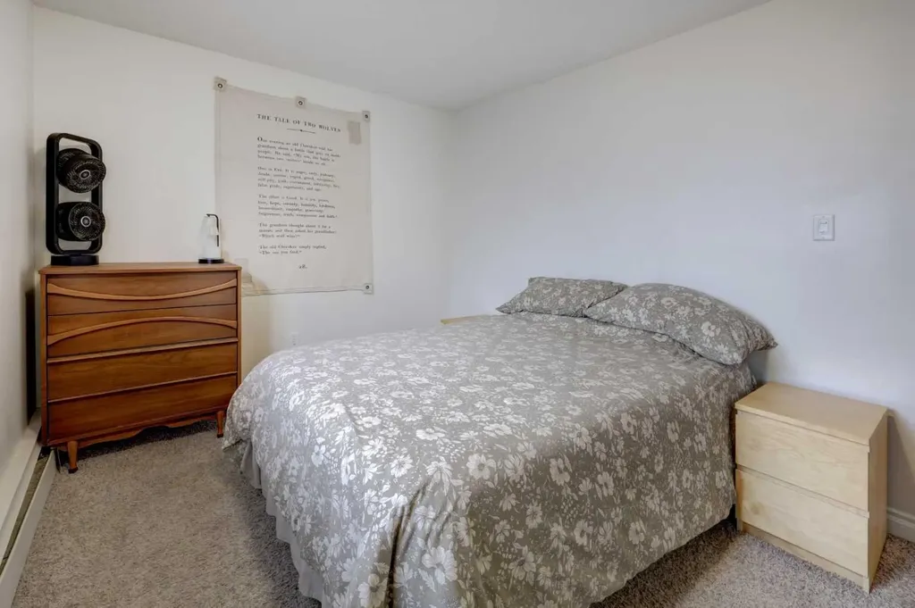 2308 17b Street SW Calgary AB T2T 4S8