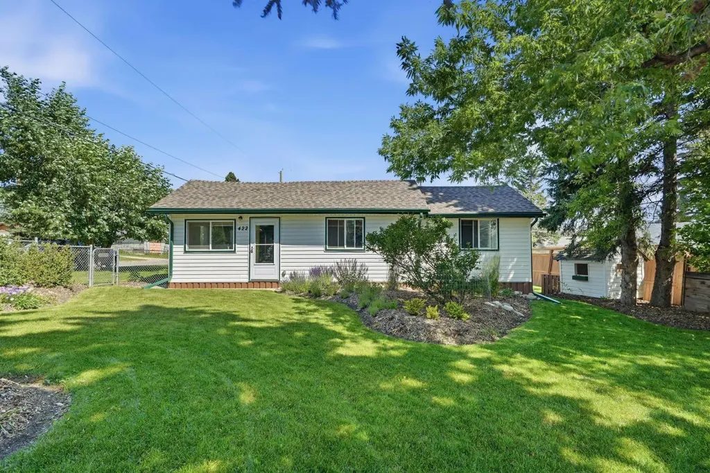 422 Sunset Boulevard NW Diamond Valley AB T0L 2A0