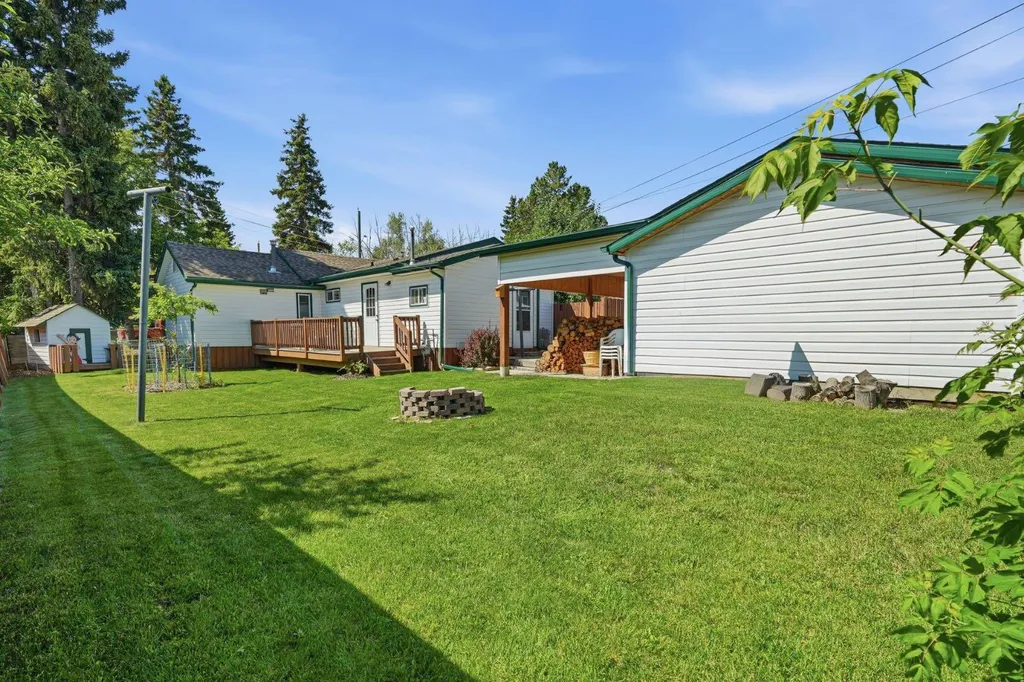 422 Sunset Boulevard NW Diamond Valley AB T0L 2A0