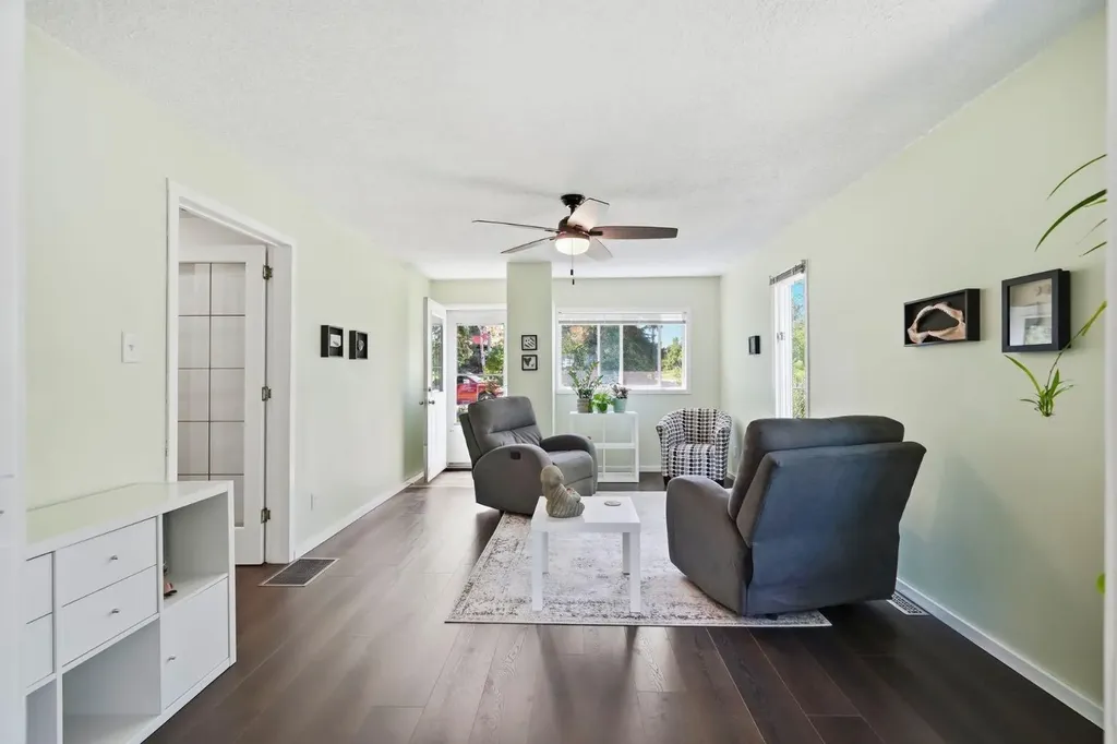 422 Sunset Boulevard NW Diamond Valley AB T0L 2A0