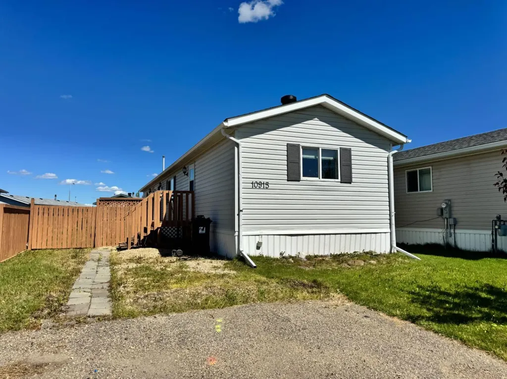 10915 96a Street Clairmont AB T0H 0W3