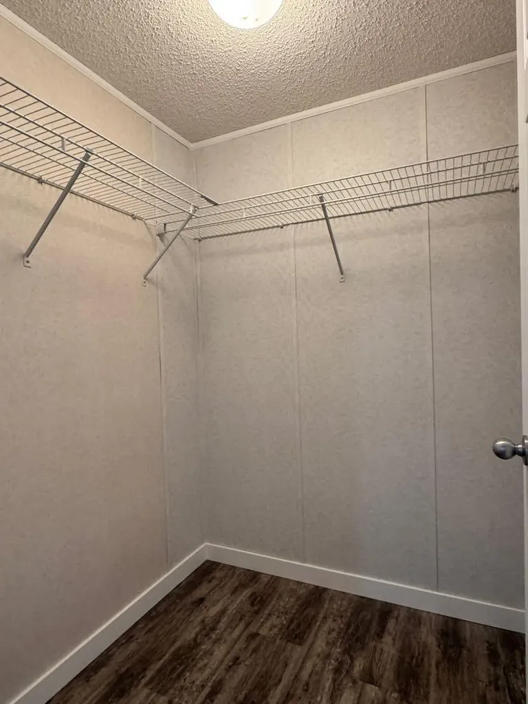 10915 96a Street Clairmont AB T0H 0W3