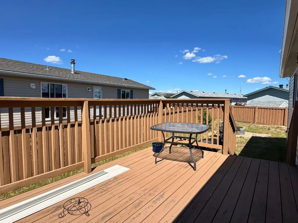 10915 96a Street Clairmont AB T0H 0W3