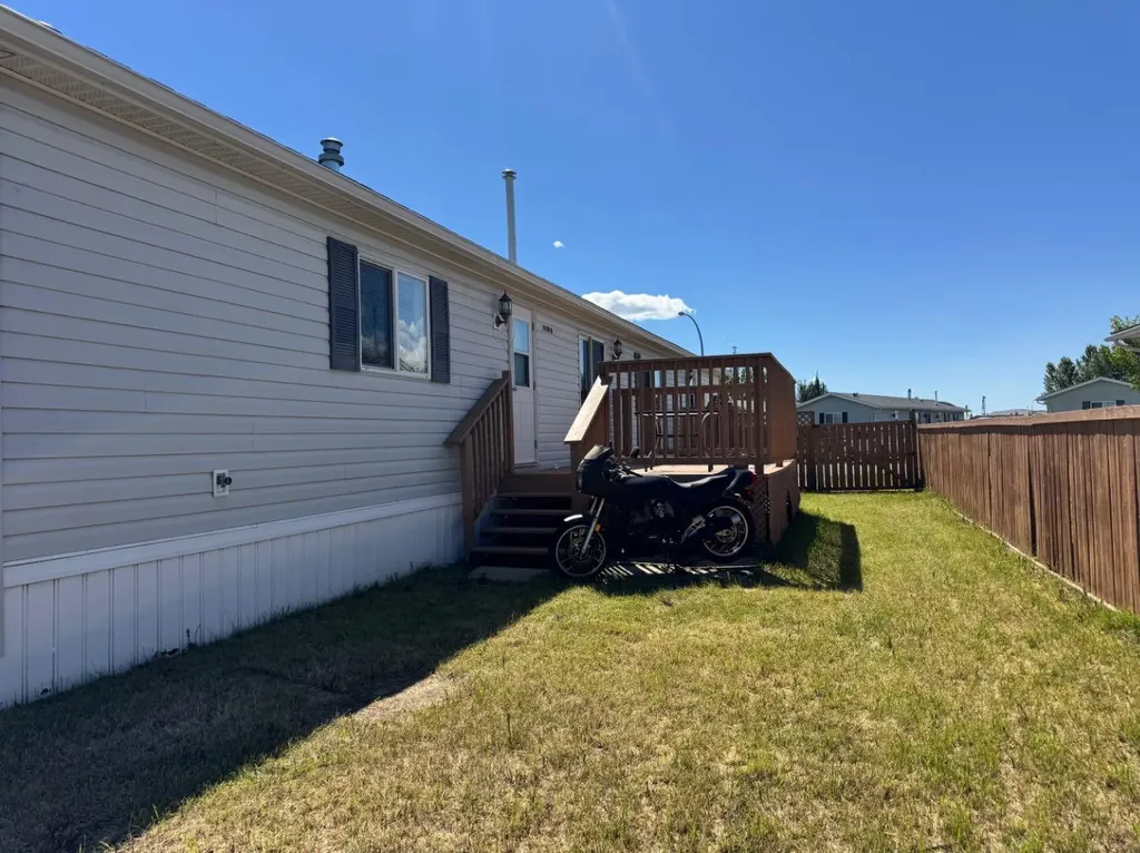 10915 96a Street Clairmont AB T0H 0W3