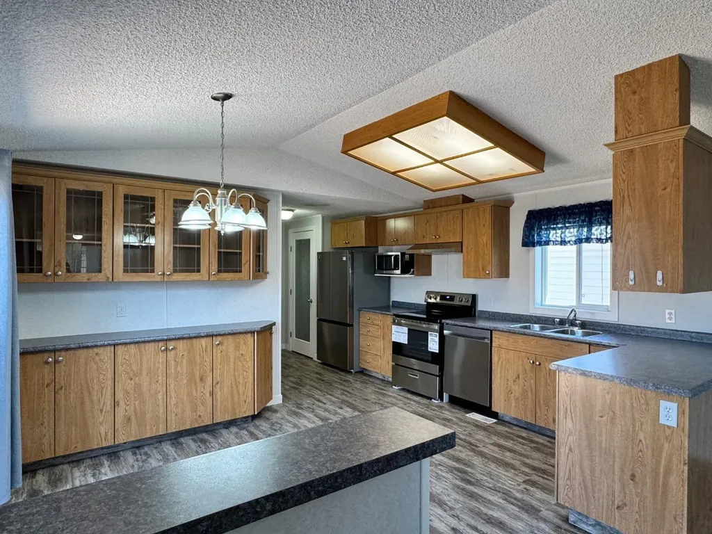 10915 96a Street Clairmont AB T0H 0W3