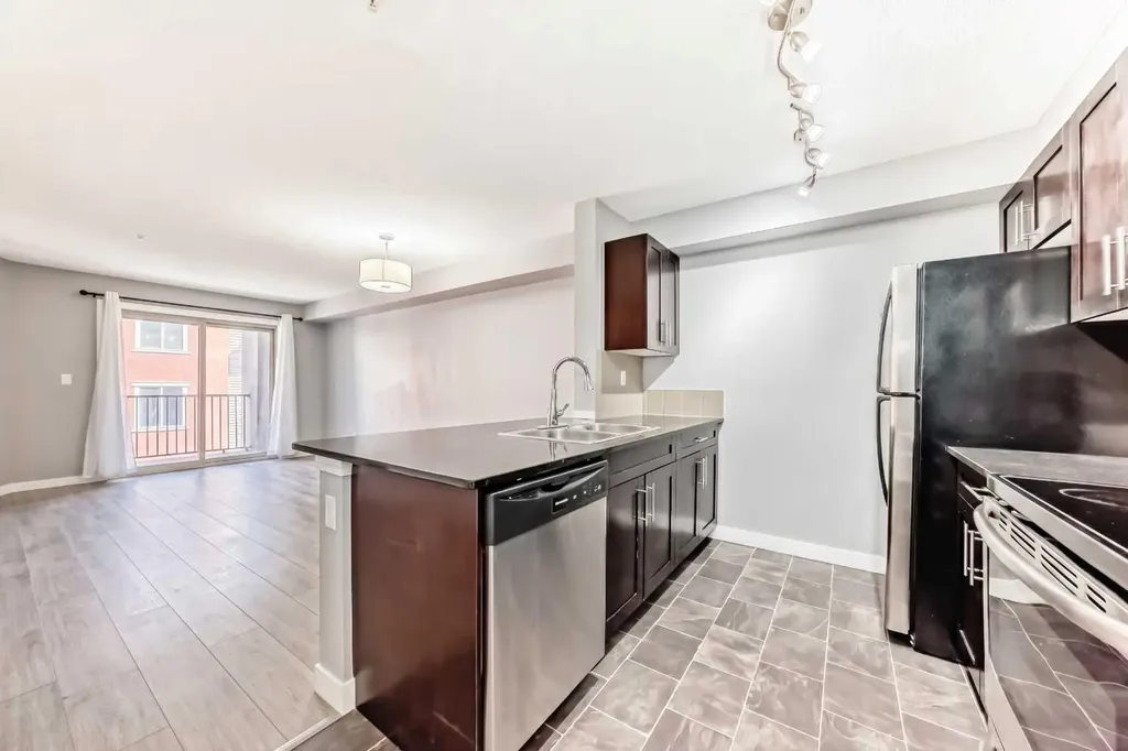 403 Mackenzie Way SW Airdrie AB T4B 3V7