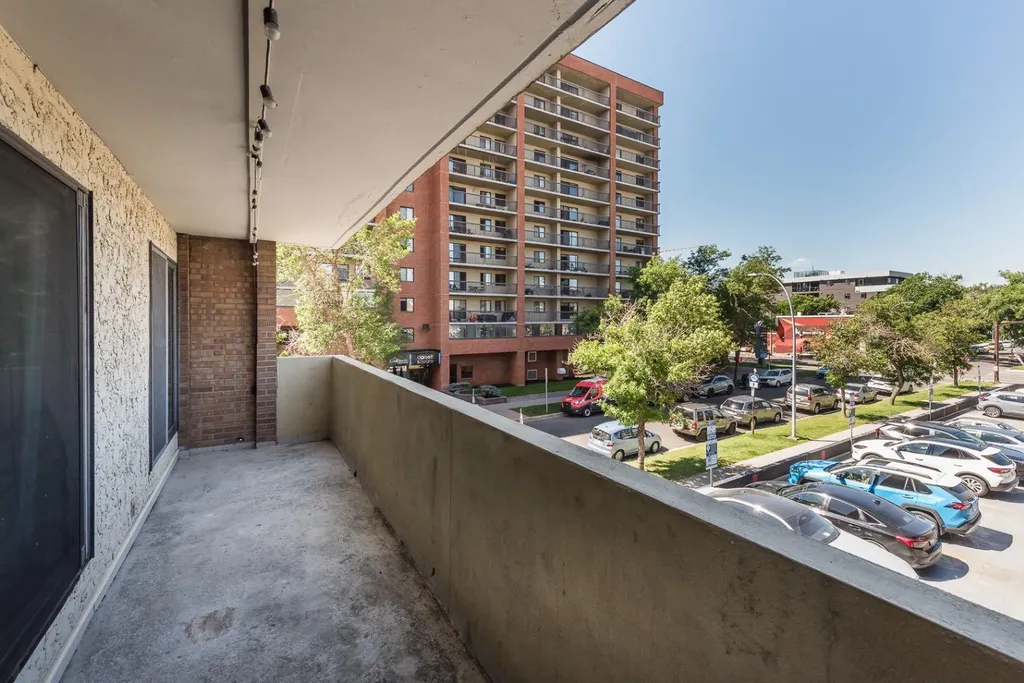 1330 15 Avenue SW Calgary AB T3C 3N7