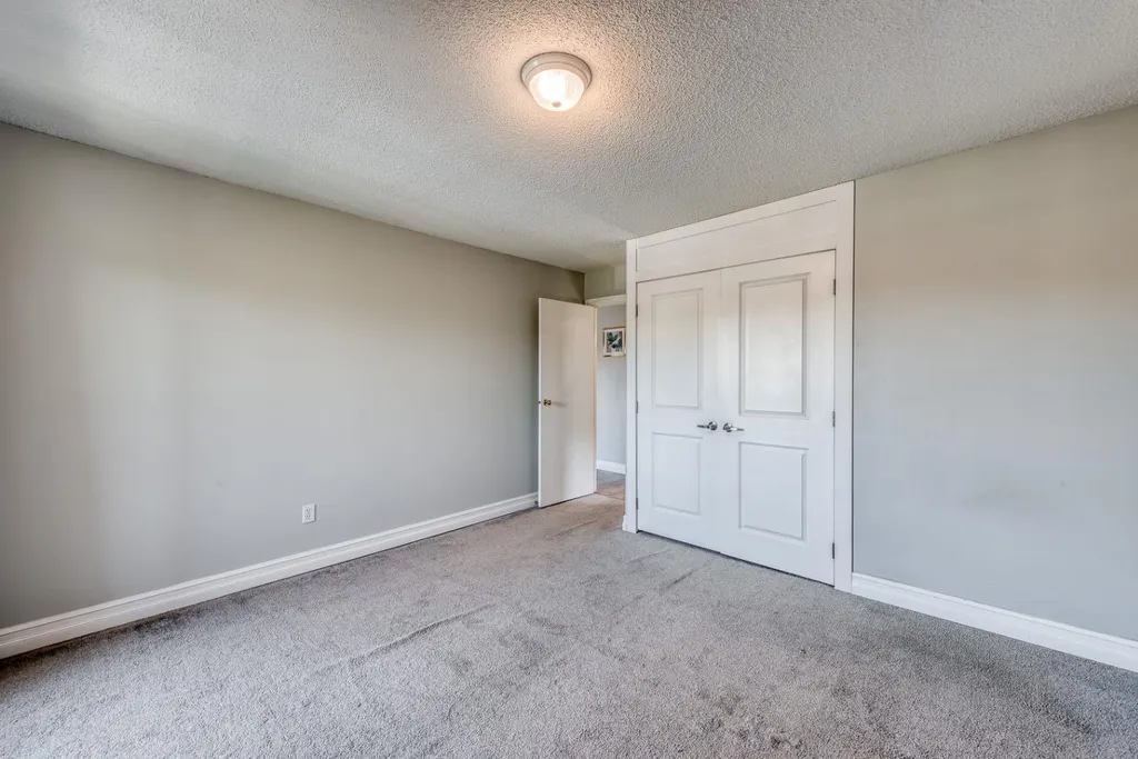 1330 15 Avenue SW Calgary AB T3C 3N7