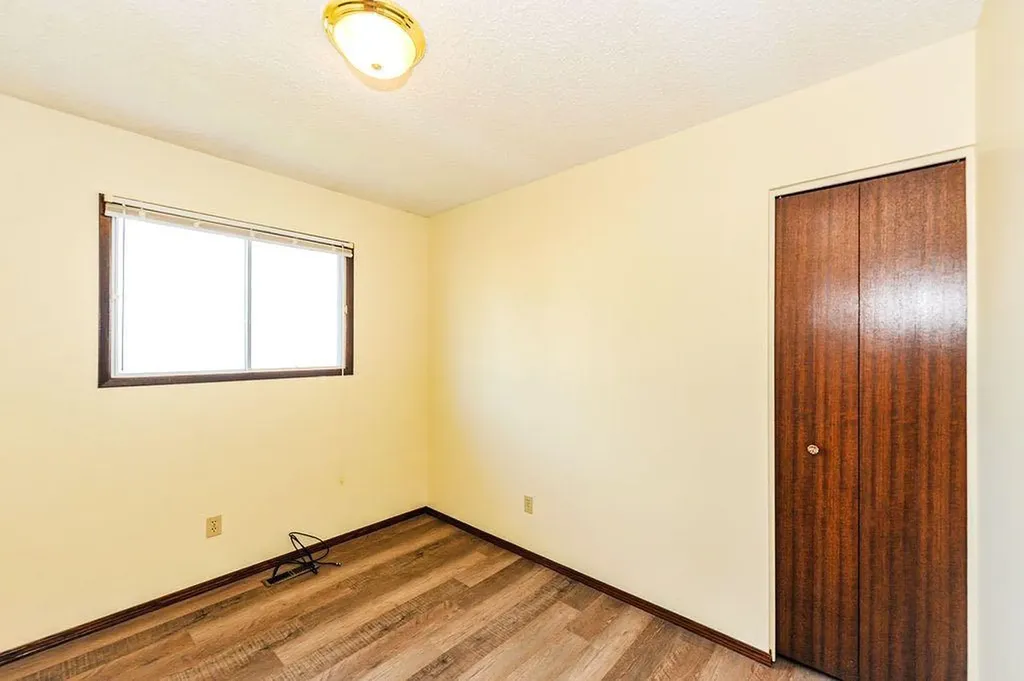 4310B 65 Street Camrose AB T4V 2J5