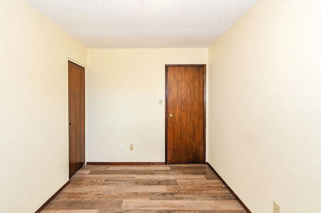 4310B 65 Street Camrose AB T4V 2J5