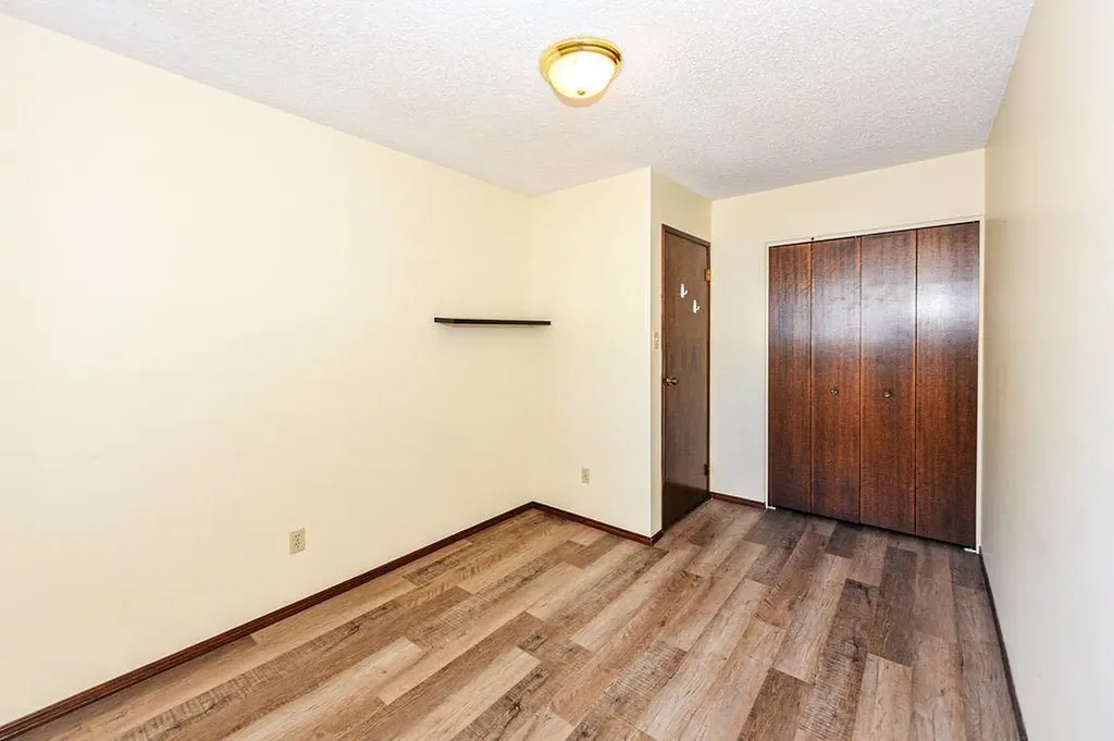 4310B 65 Street Camrose AB T4V 2J5