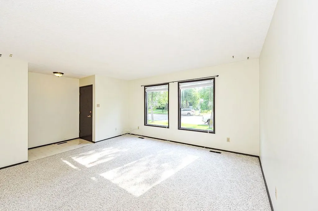 4310B 65 Street Camrose AB T4V 2J5