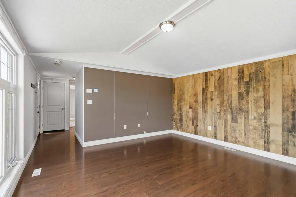 137 Cree Road Fort Mcmurray AB T9K 1X7