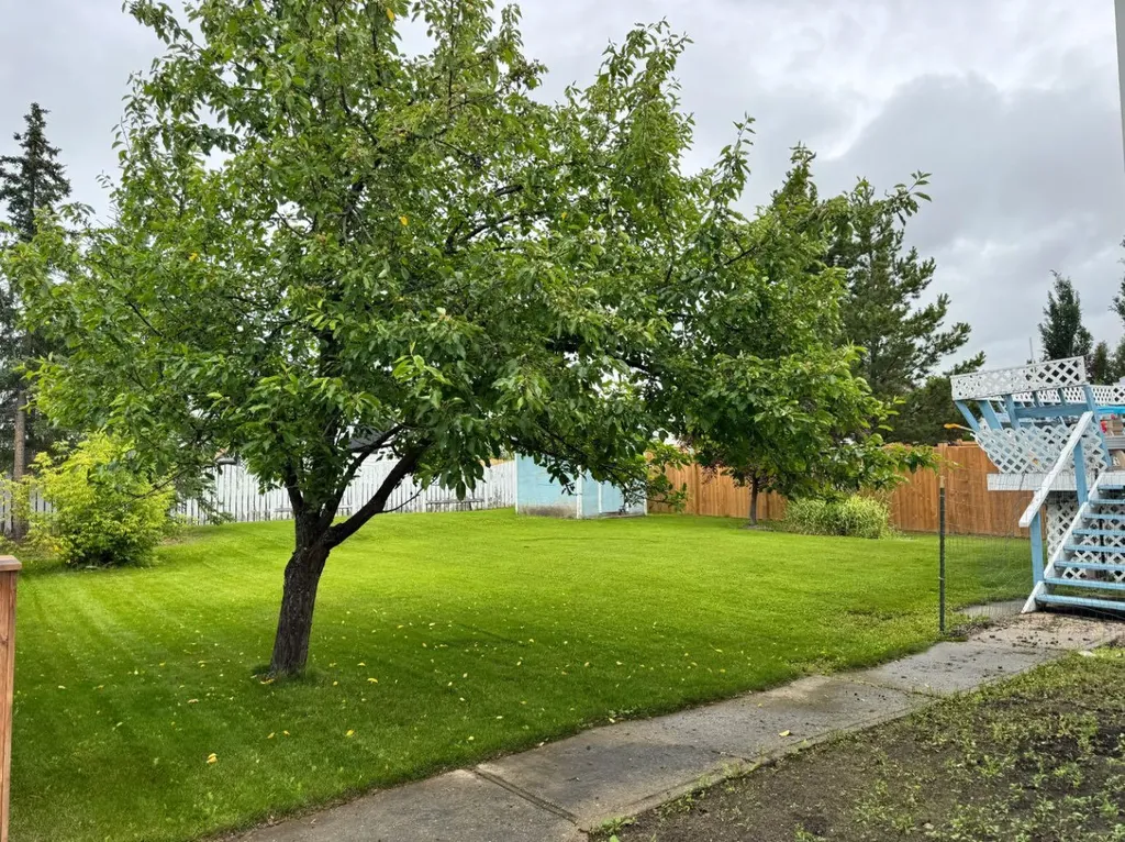 11604 106 Avenue Fairview AB T0H 1L0