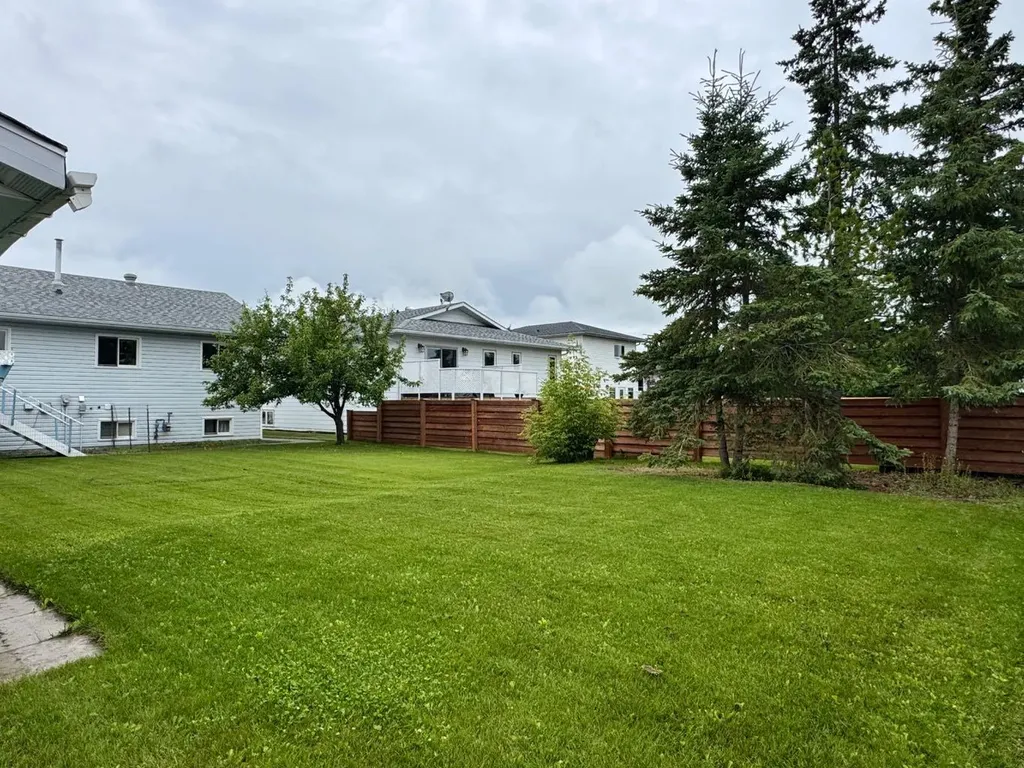 11604 106 Avenue Fairview AB T0H 1L0