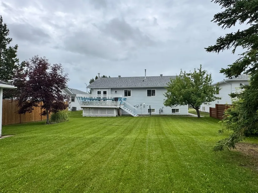 11604 106 Avenue Fairview AB T0H 1L0