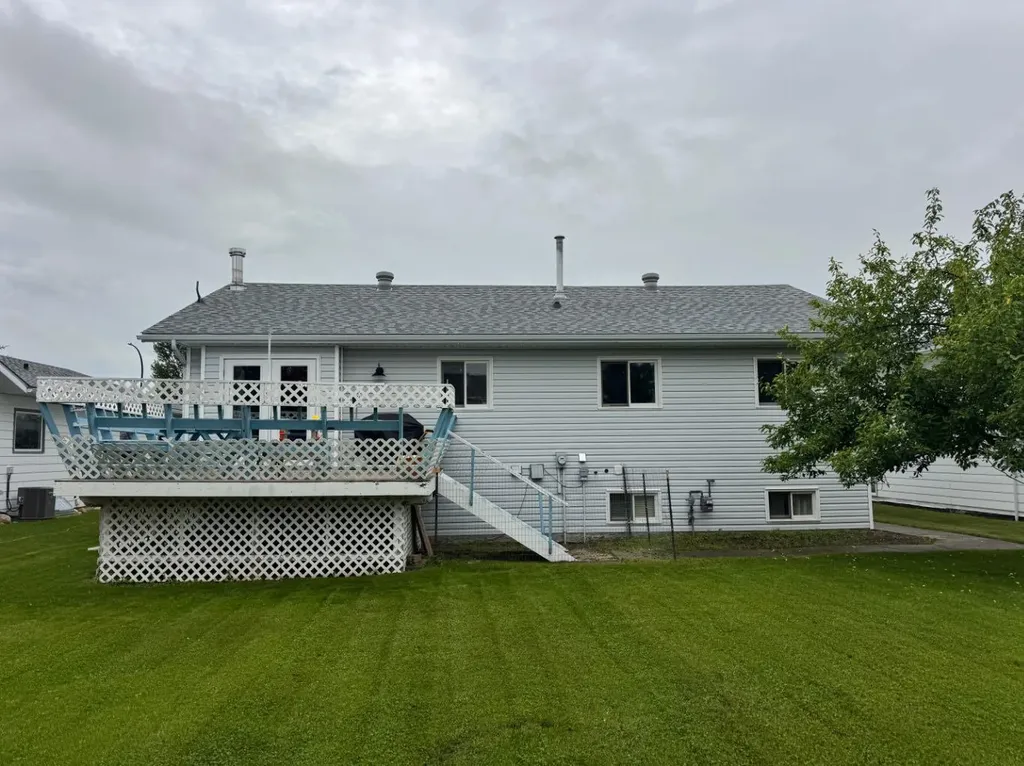 11604 106 Avenue Fairview AB T0H 1L0