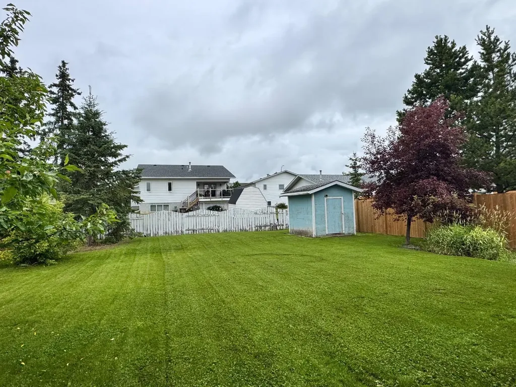 11604 106 Avenue Fairview AB T0H 1L0