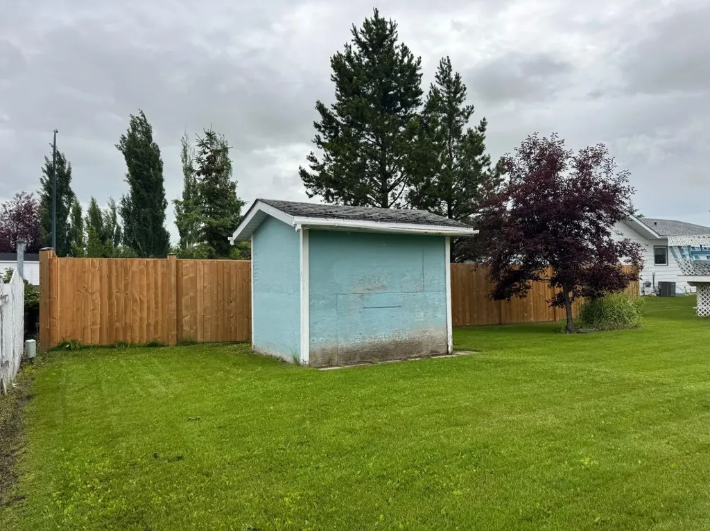 11604 106 Avenue Fairview AB T0H 1L0